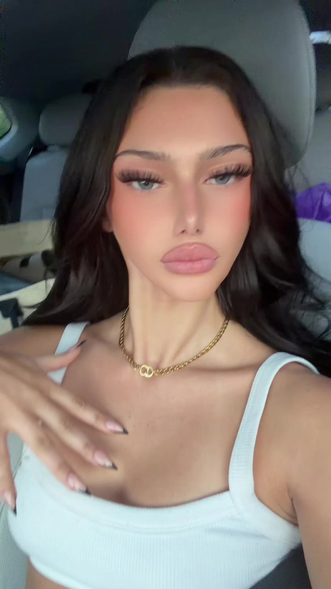 @whosavalolwhat