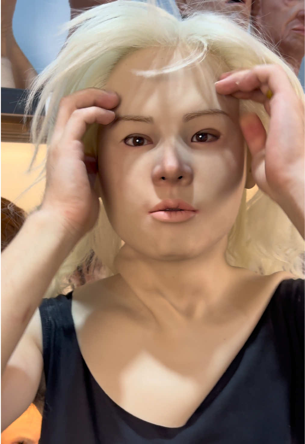 @Lifelikemask