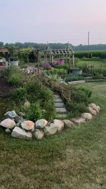 @Artistic gardening