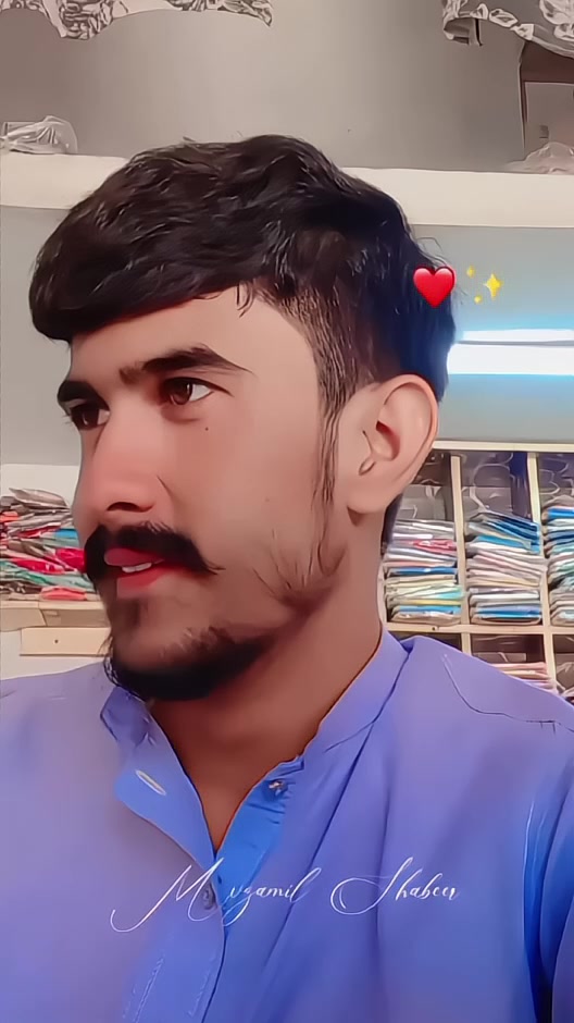 @🤦🏻 PAGAL LARKA 🥹