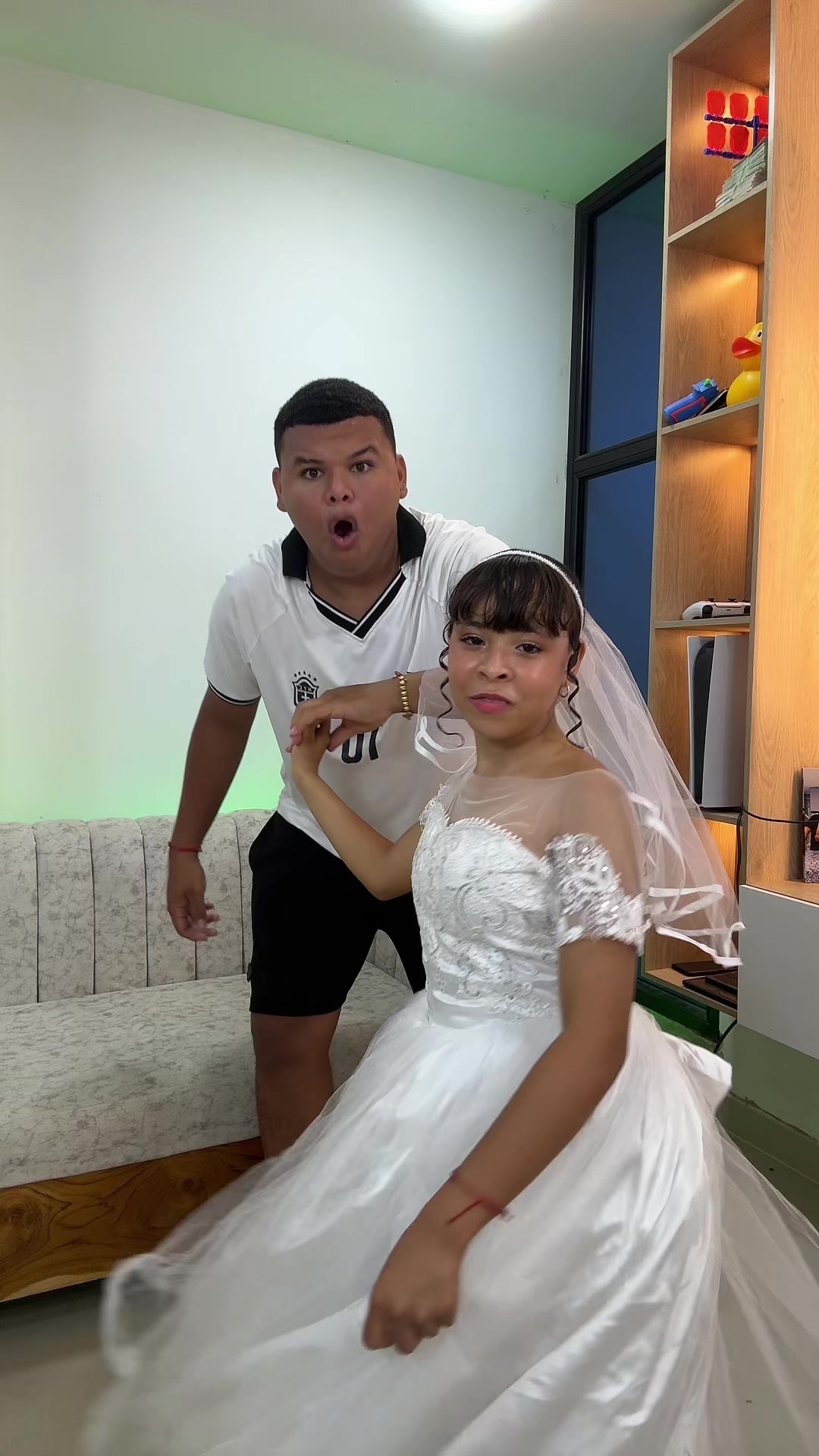 @Jhoyla