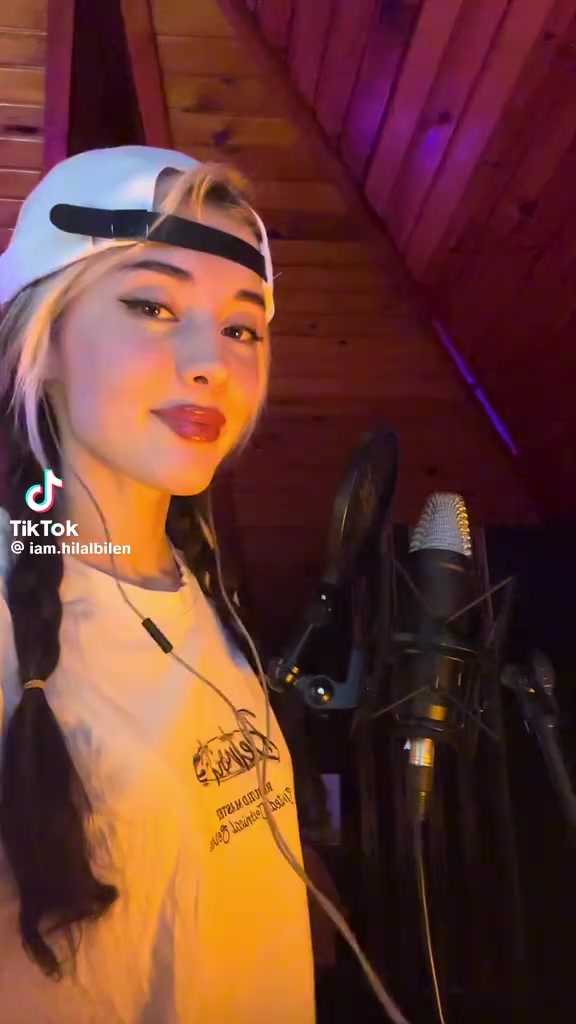 @Nasiii