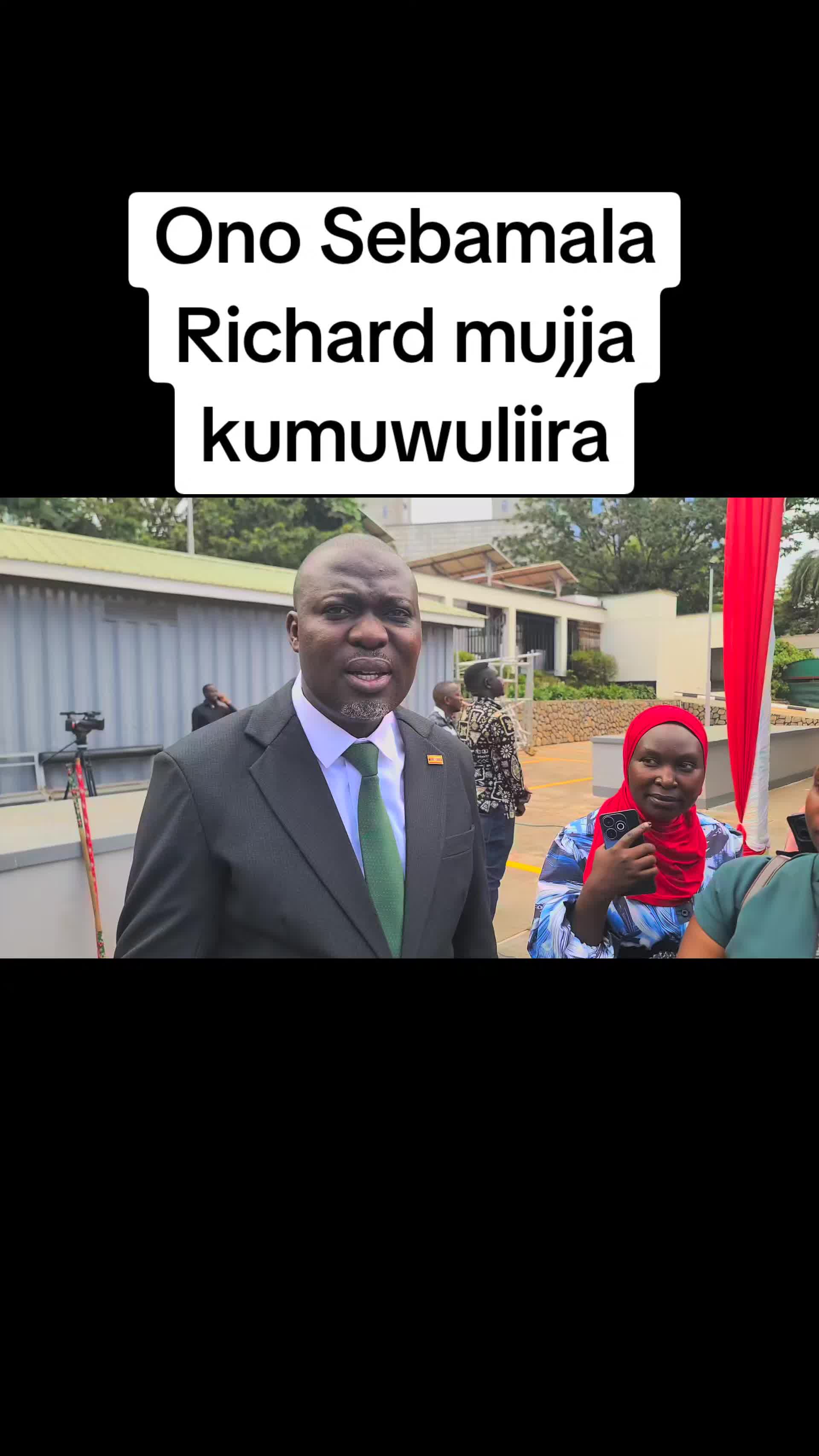 @politicsug