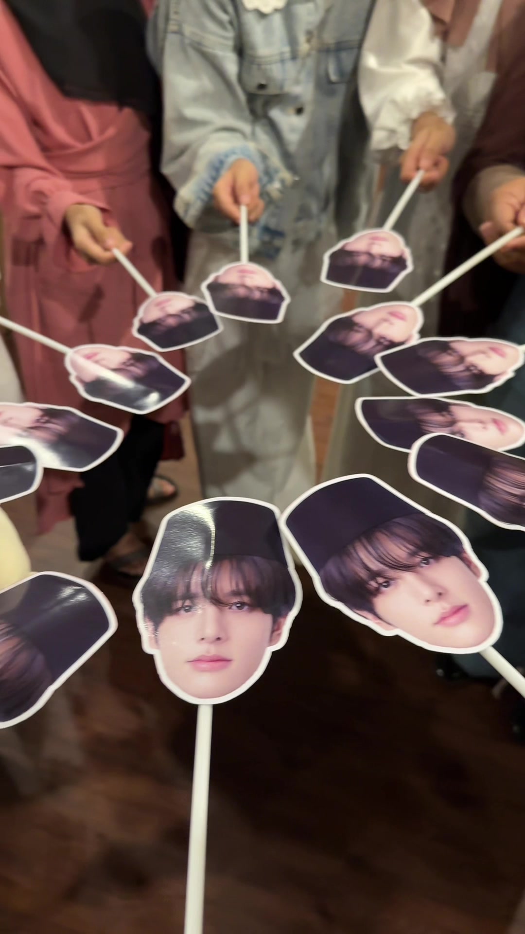 @Lia &upsilon;&acute;&bull; ﻌ &bull;`&upsilon;