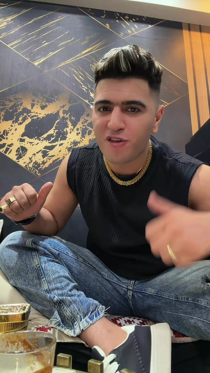 @نور التوت المتألق