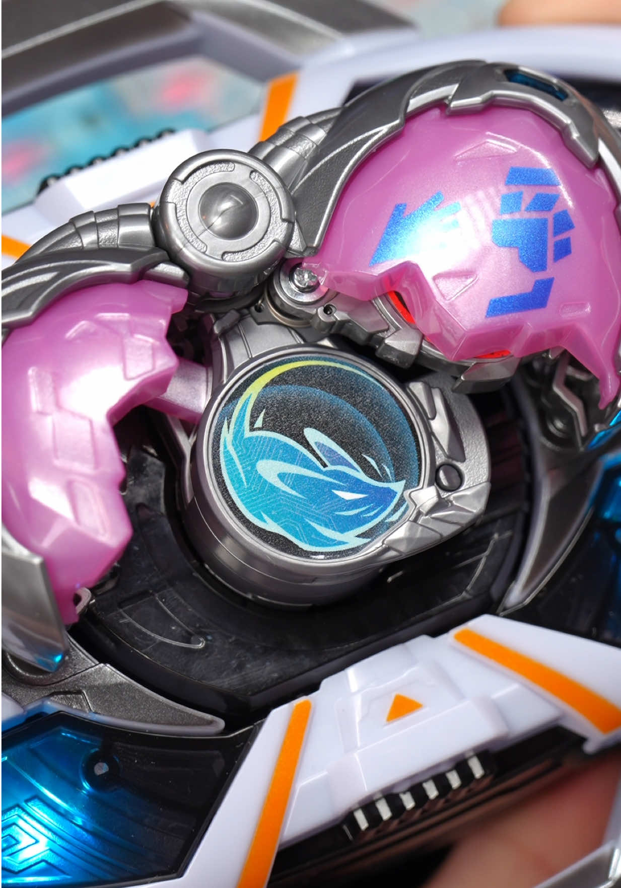 @TOYSN’T
