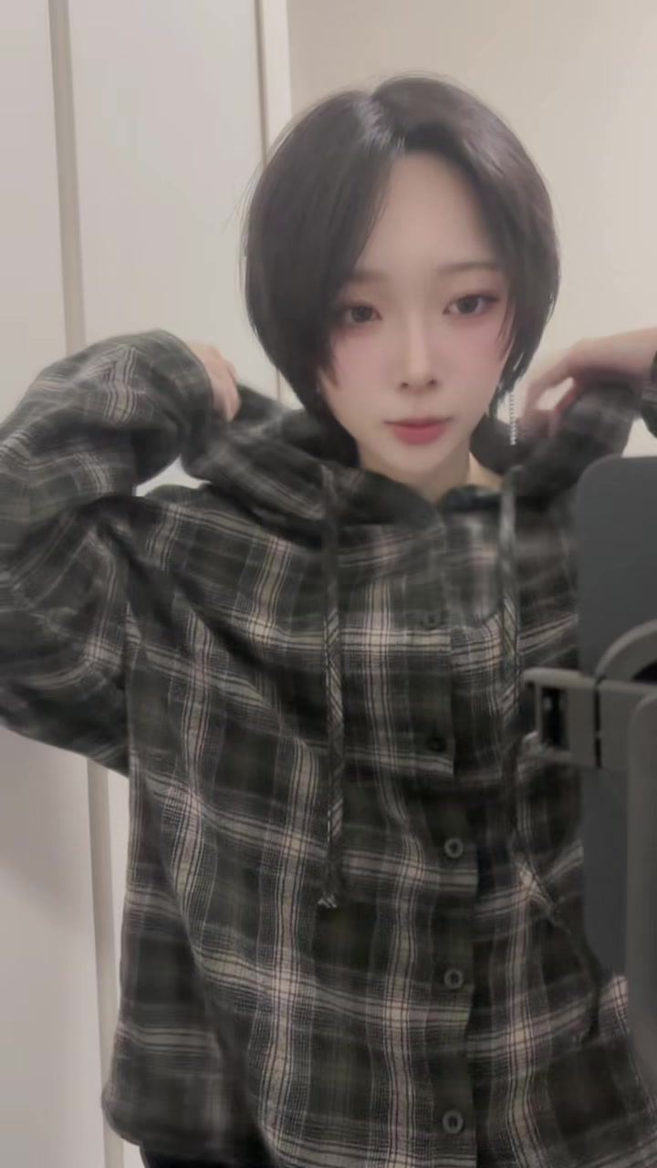 @こひな。