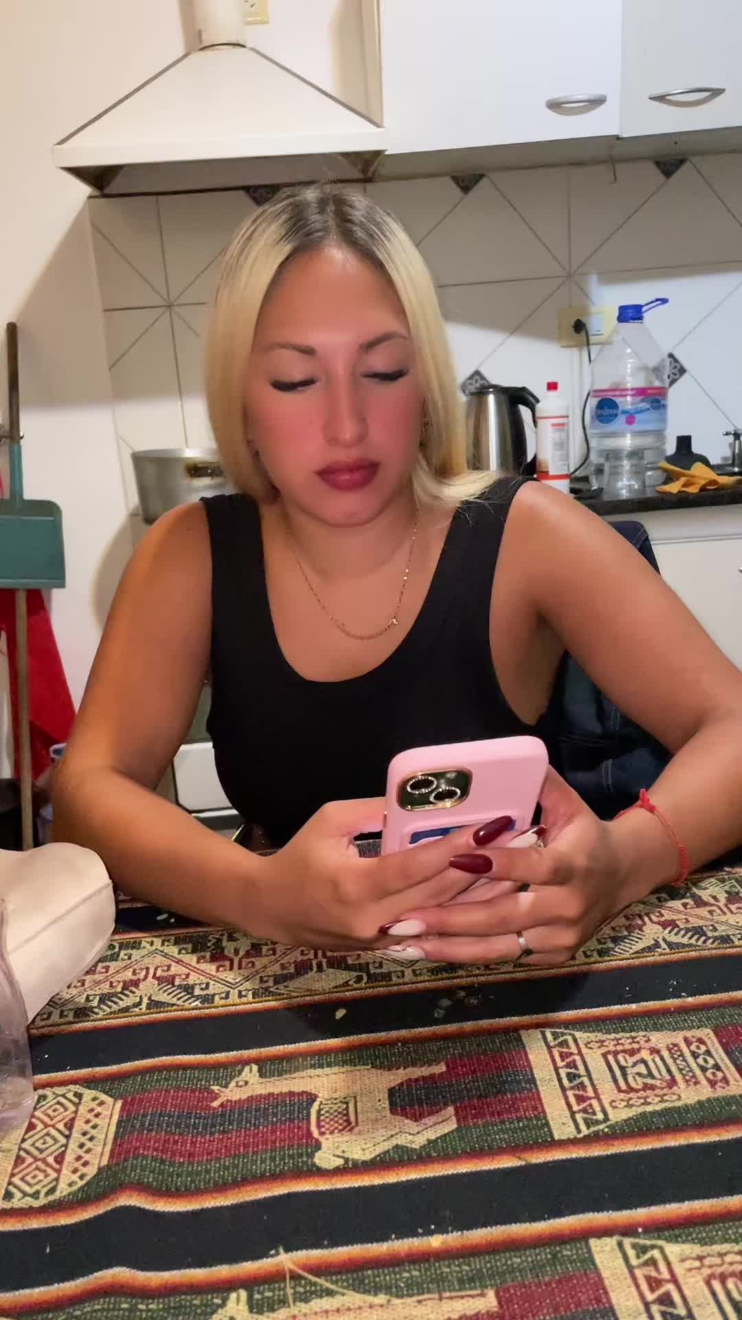 @Cinthia M✨