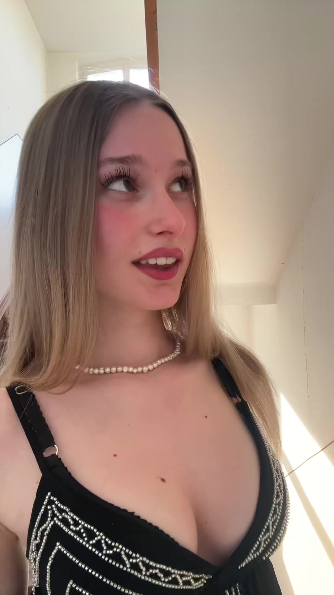 @Lily 🎀🪩