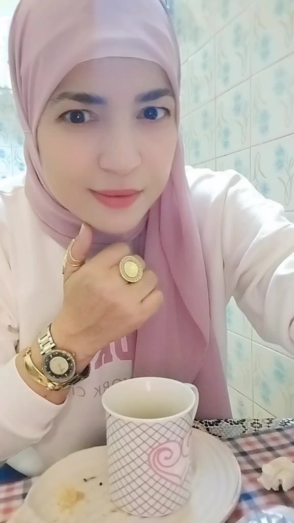 @lobna karoui