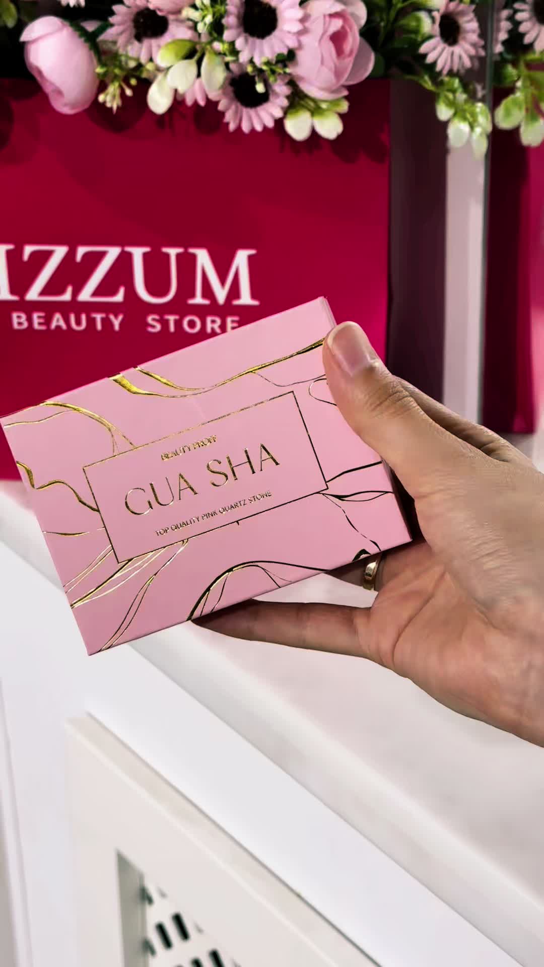 @Izzum_cosmetics