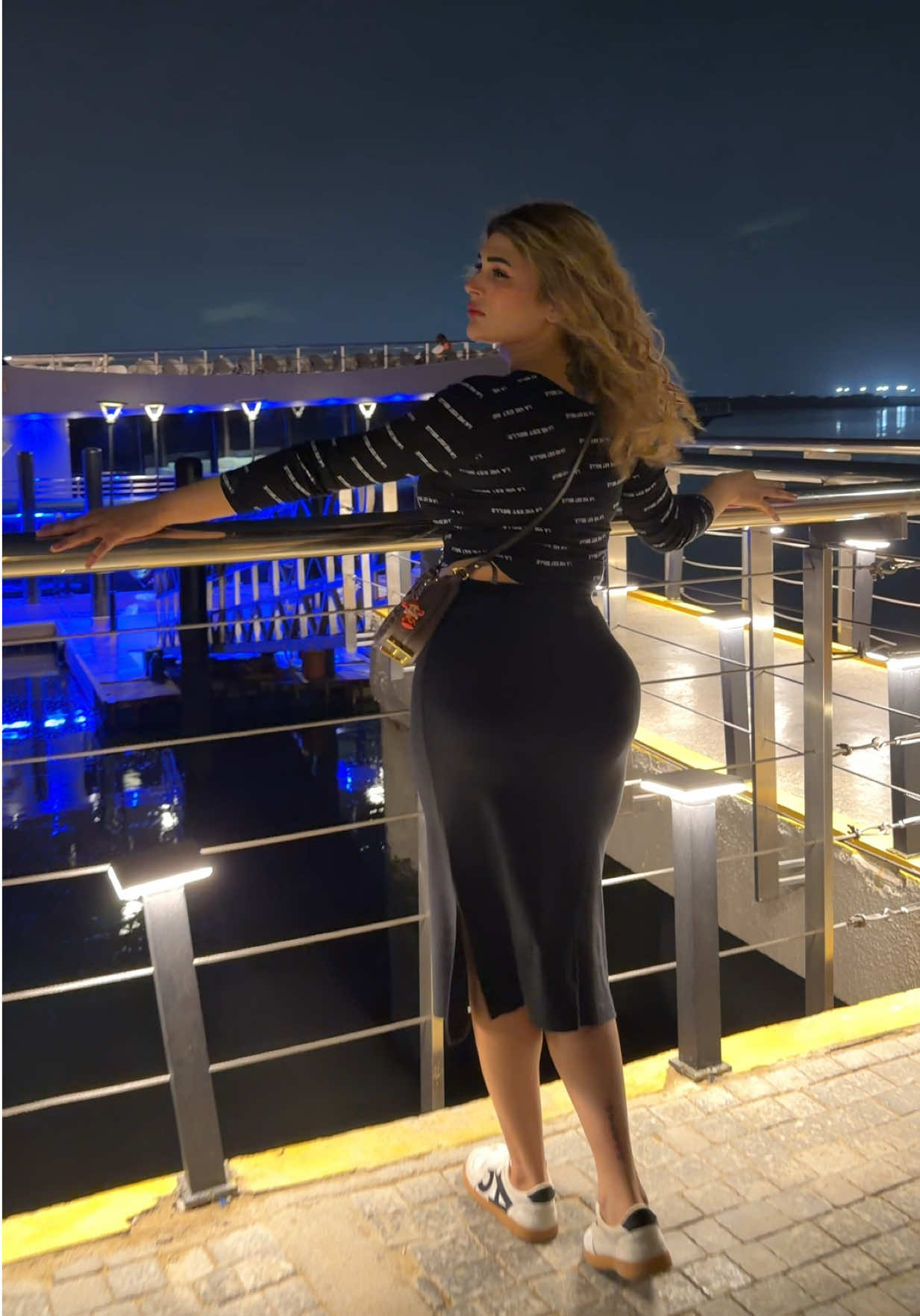 @PEEQU 🧿