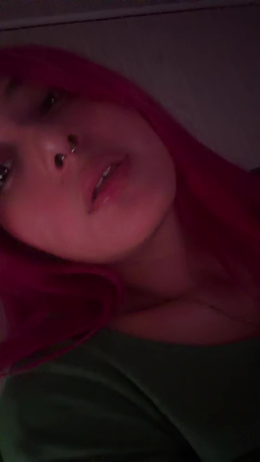 @Janett 🪻🫧🖤