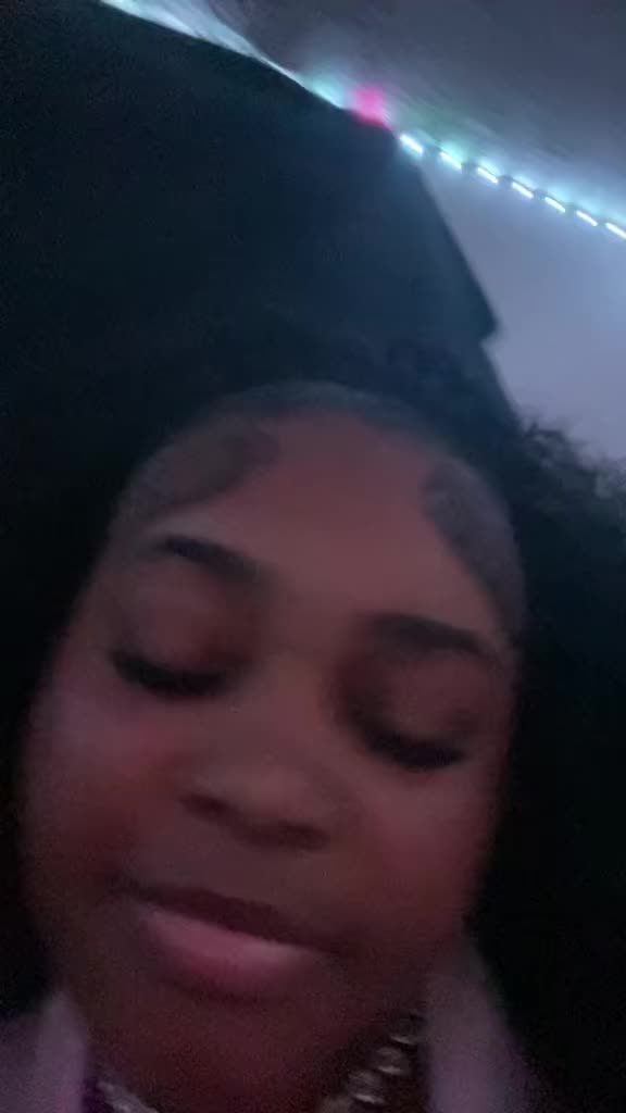 @queenb
