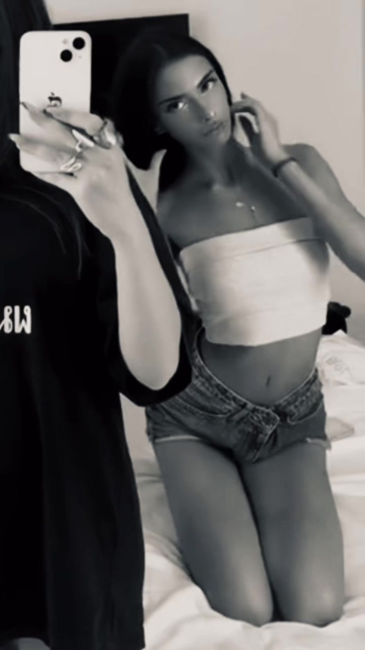 @Anushaa