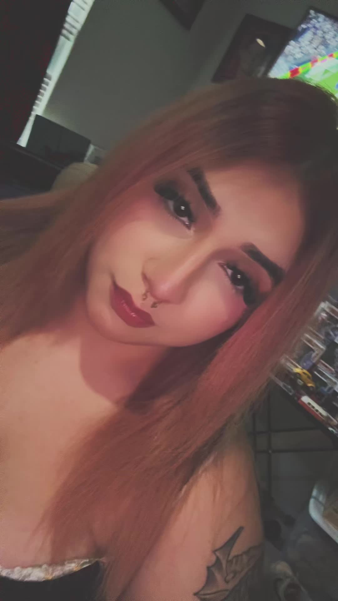 @Mia 🪬