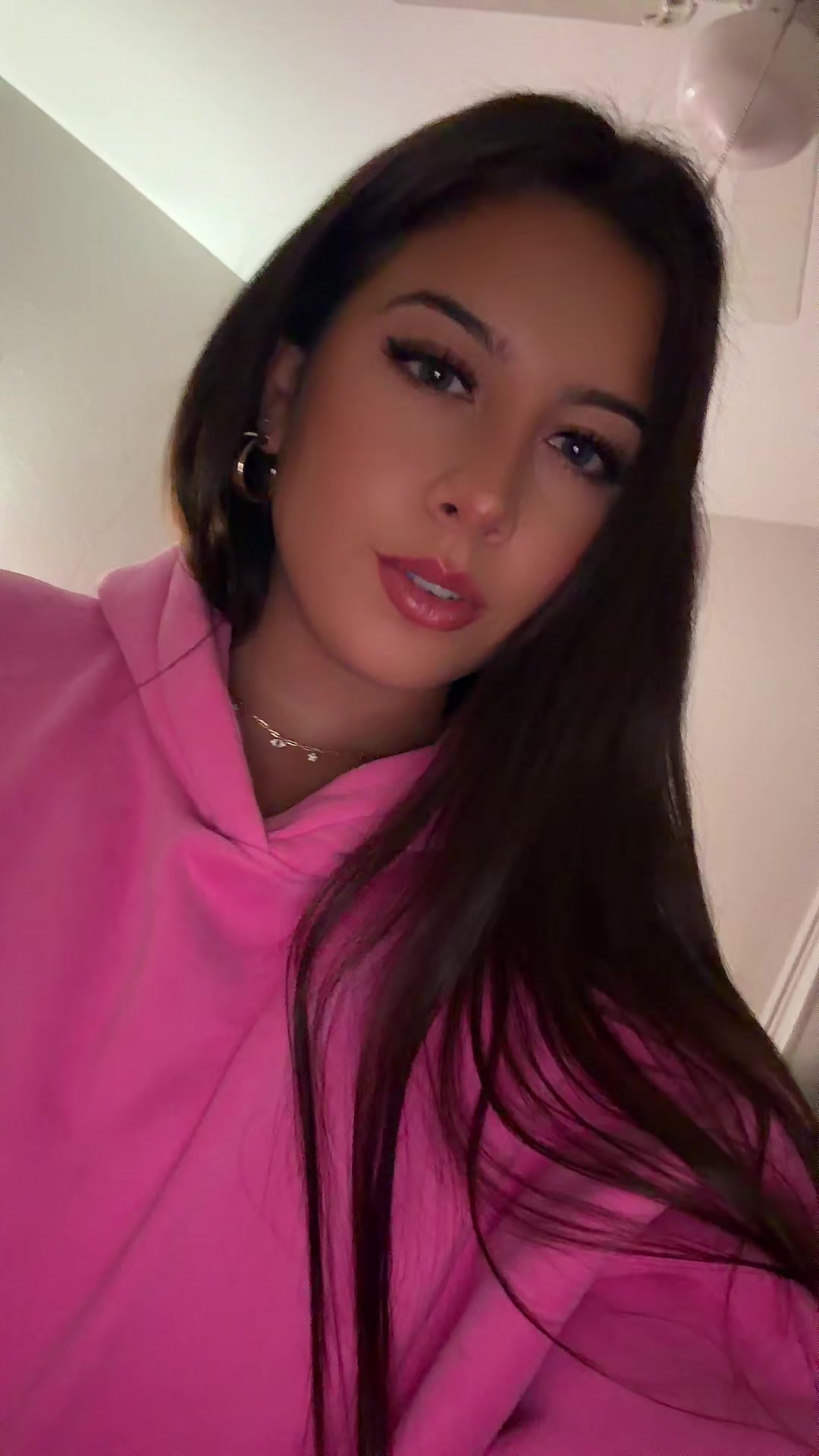 @arielloveskittens