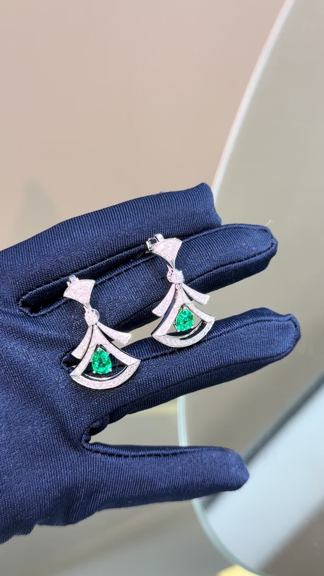 @18k-Gold-666