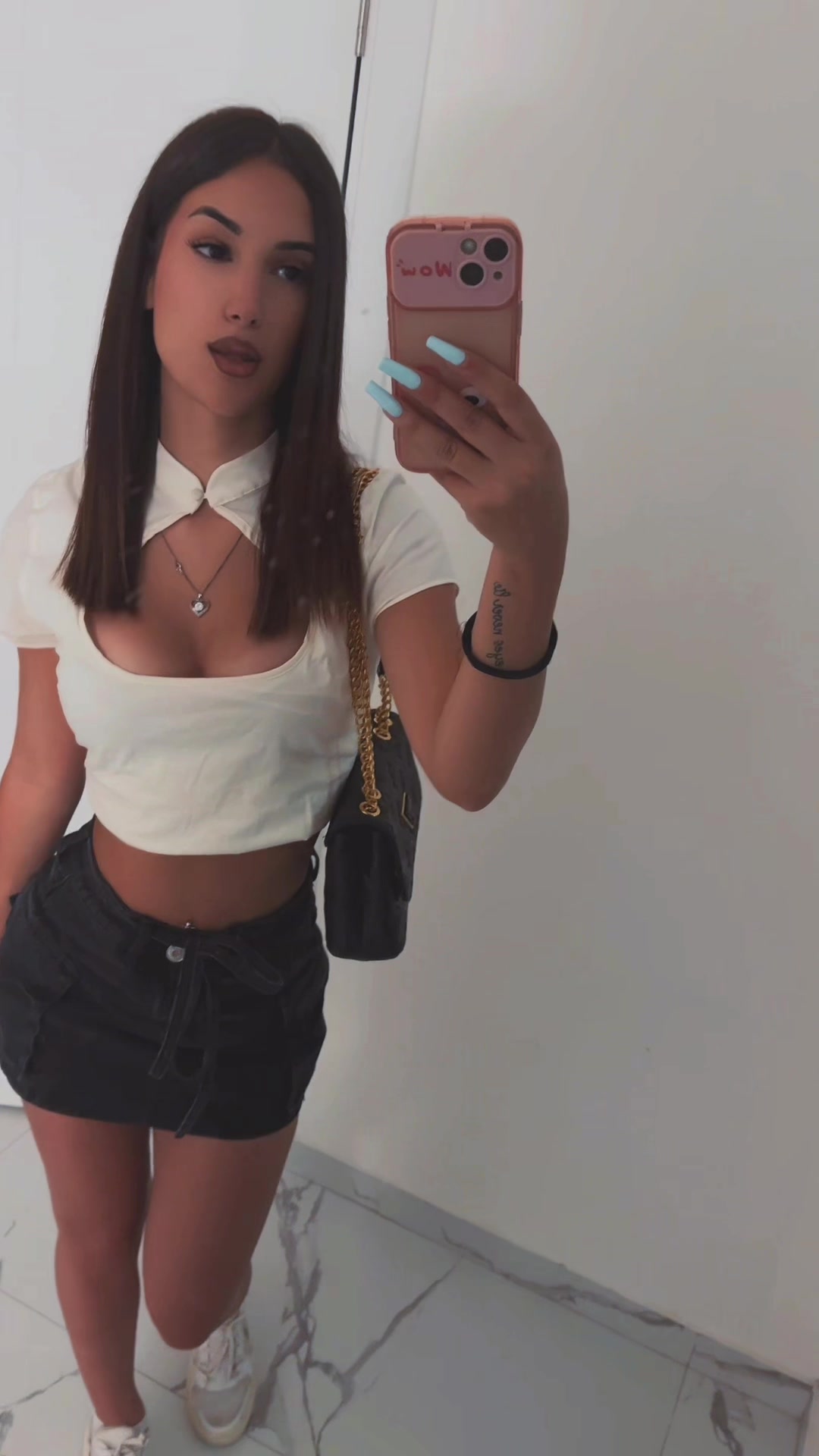 @anjicaa