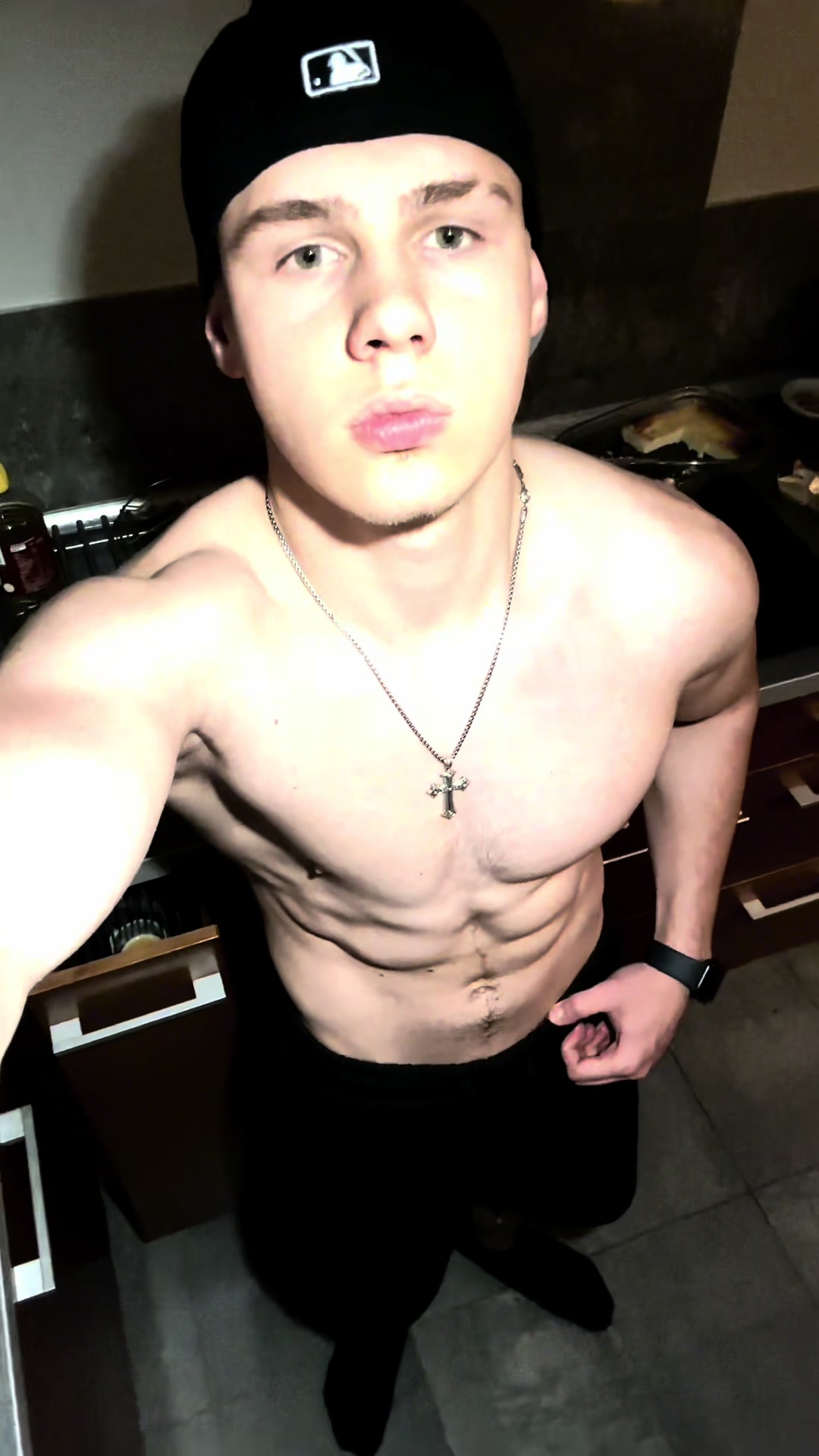@IG: nowakalex_