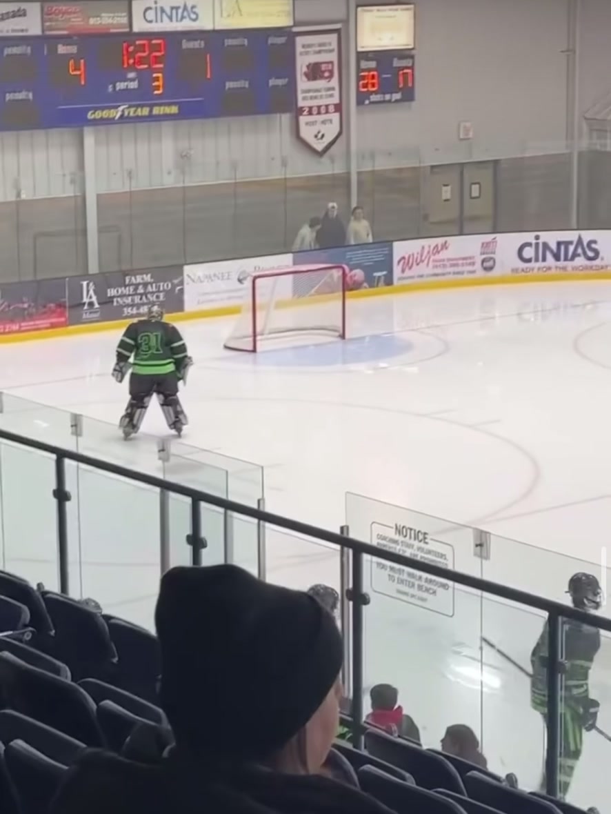 @vgkgoaliegirl🏒