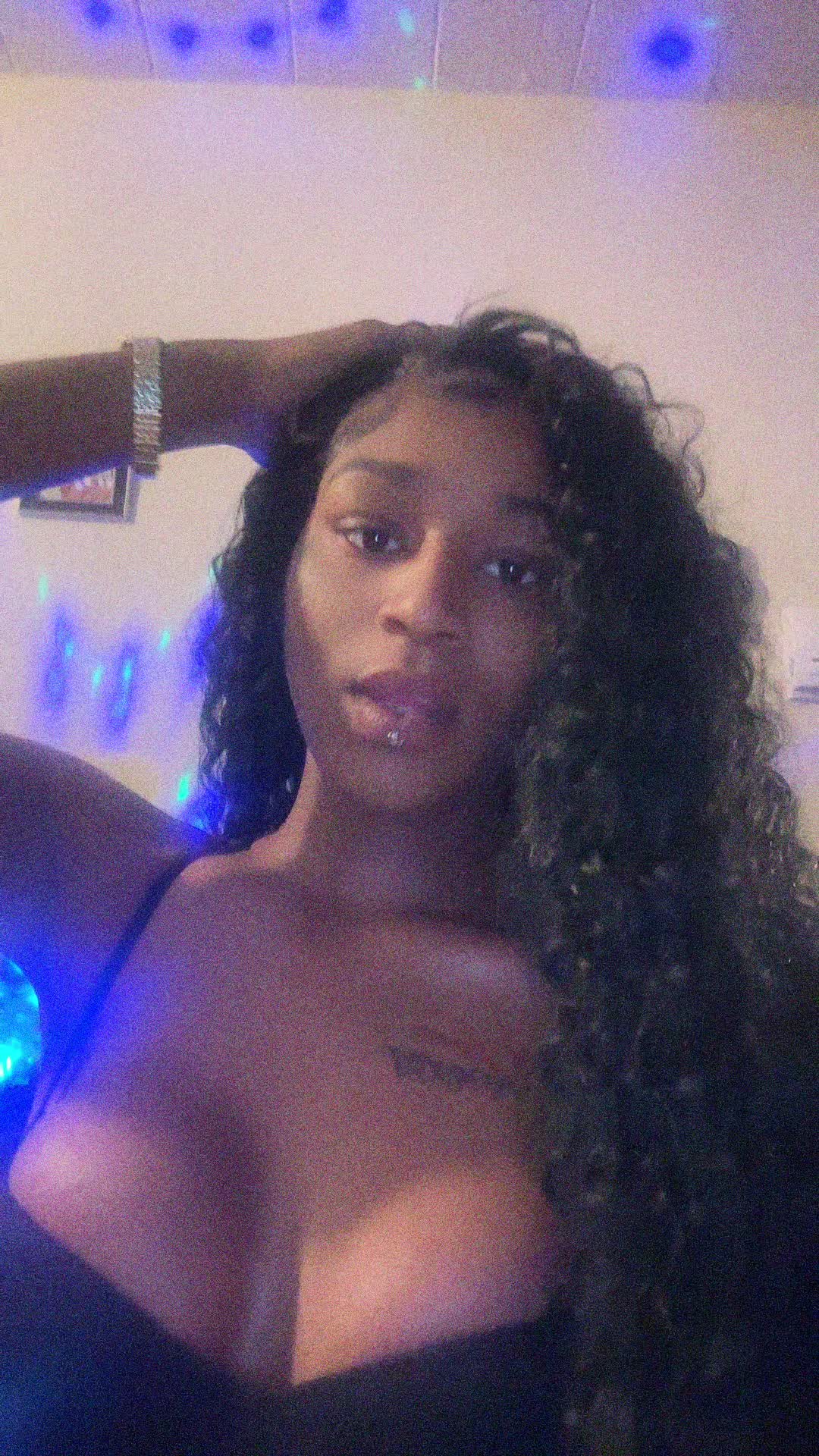@DESIRAE 🎀