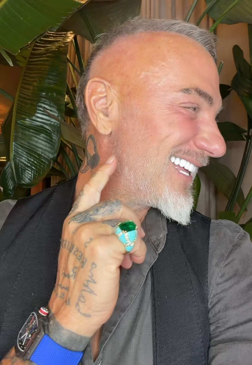 @Gianluca Vacchi