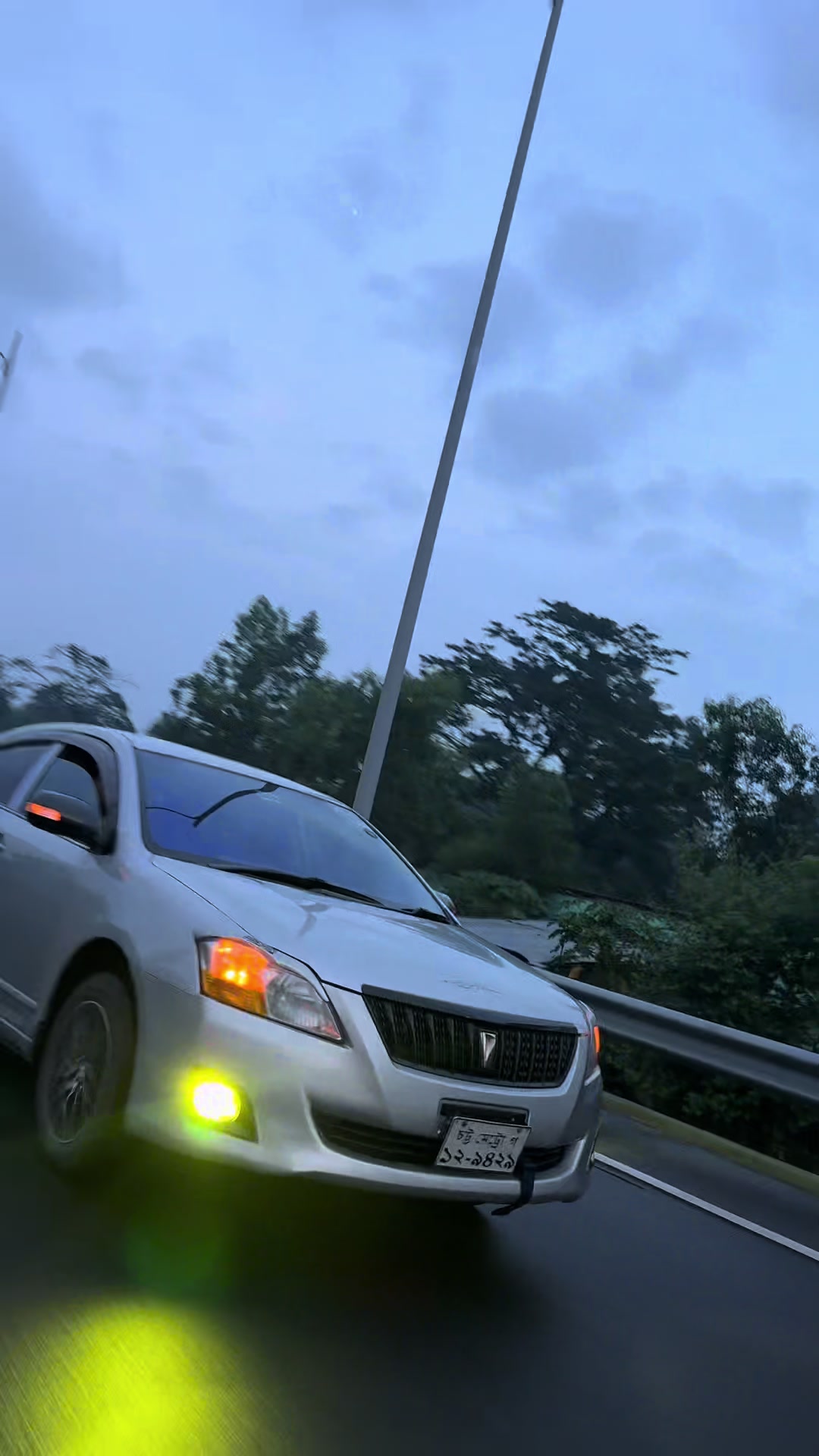 @Ah__s&uacute;uu&ugrave;
