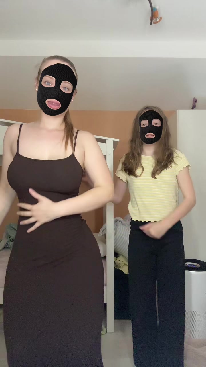 @SweetSisters