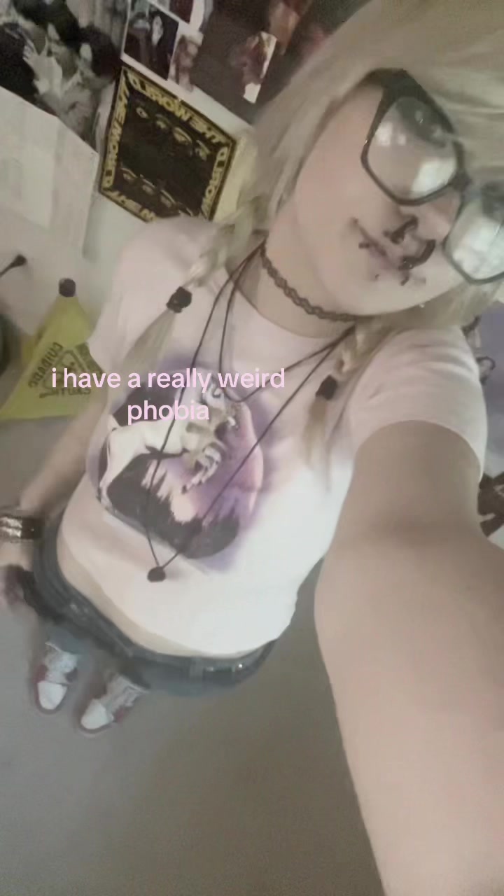 @💩