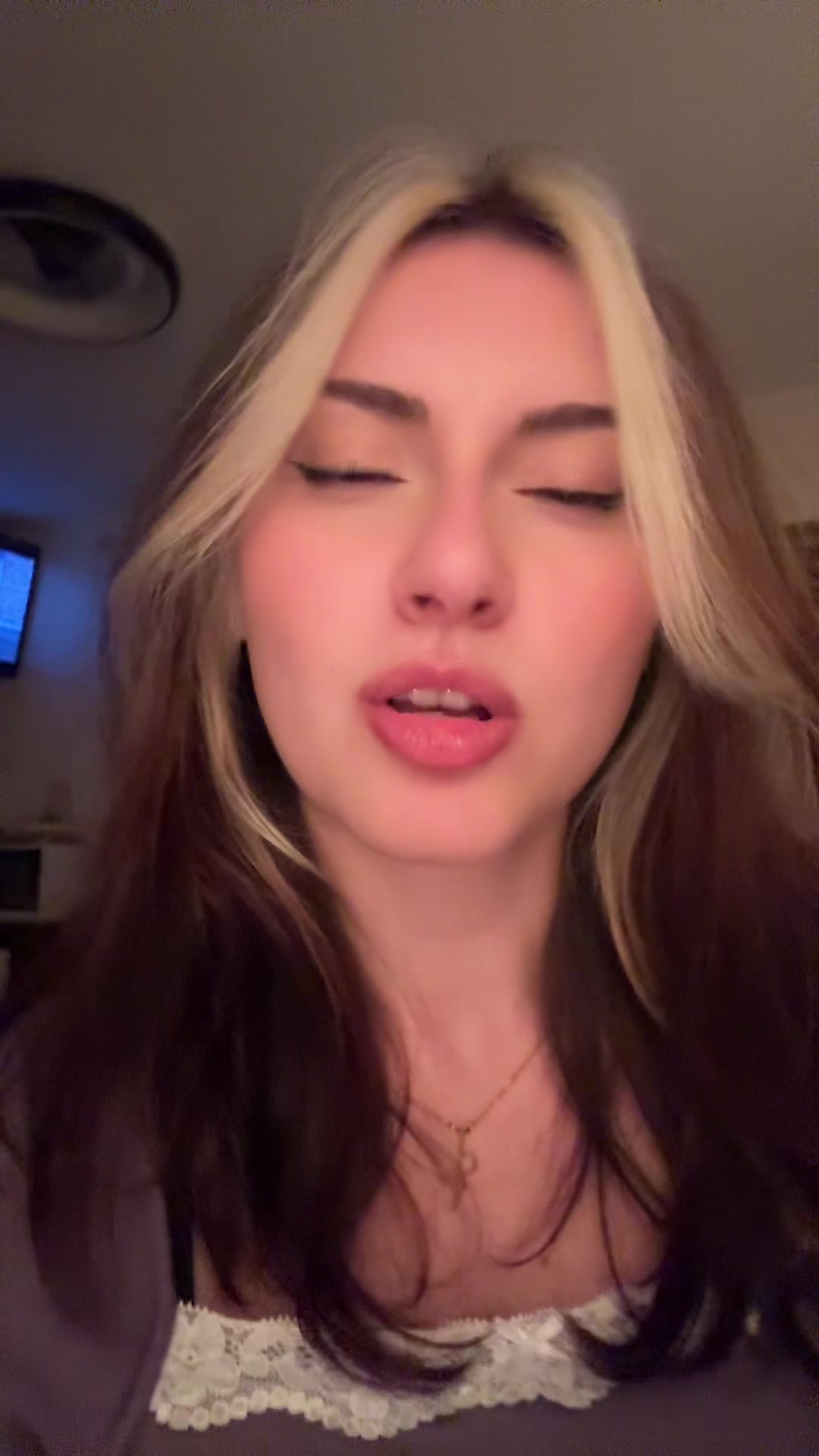@Joei