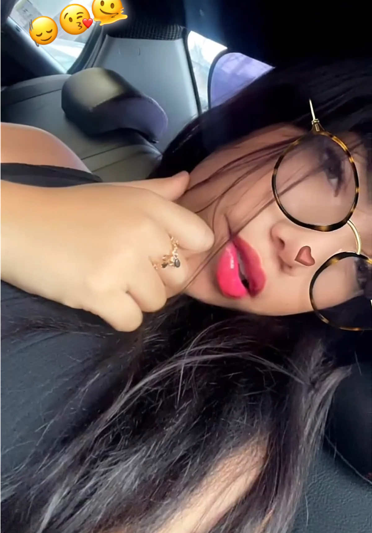 @𝒮