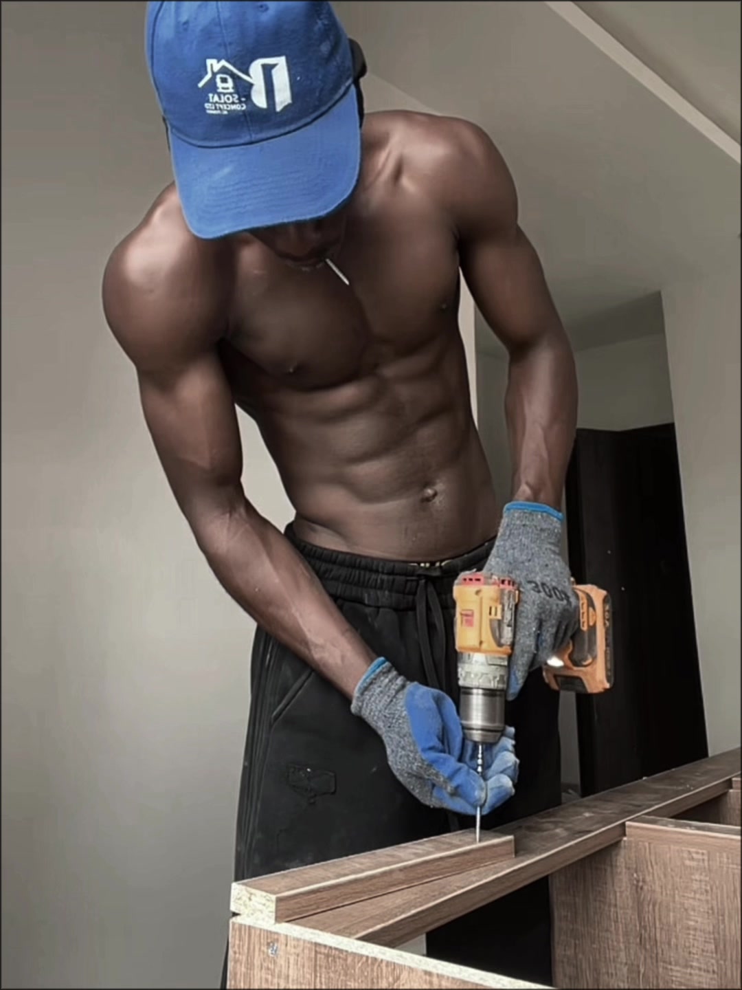 @TOSIN