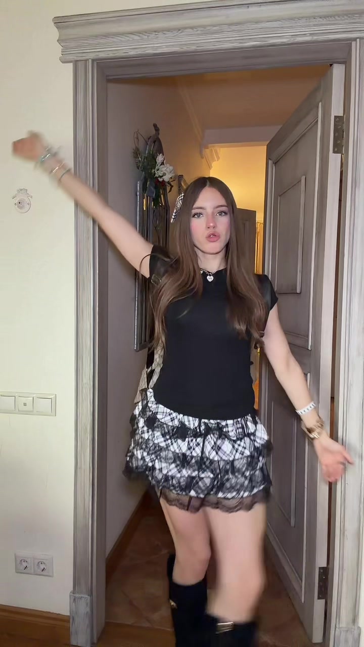 @monclershagirll