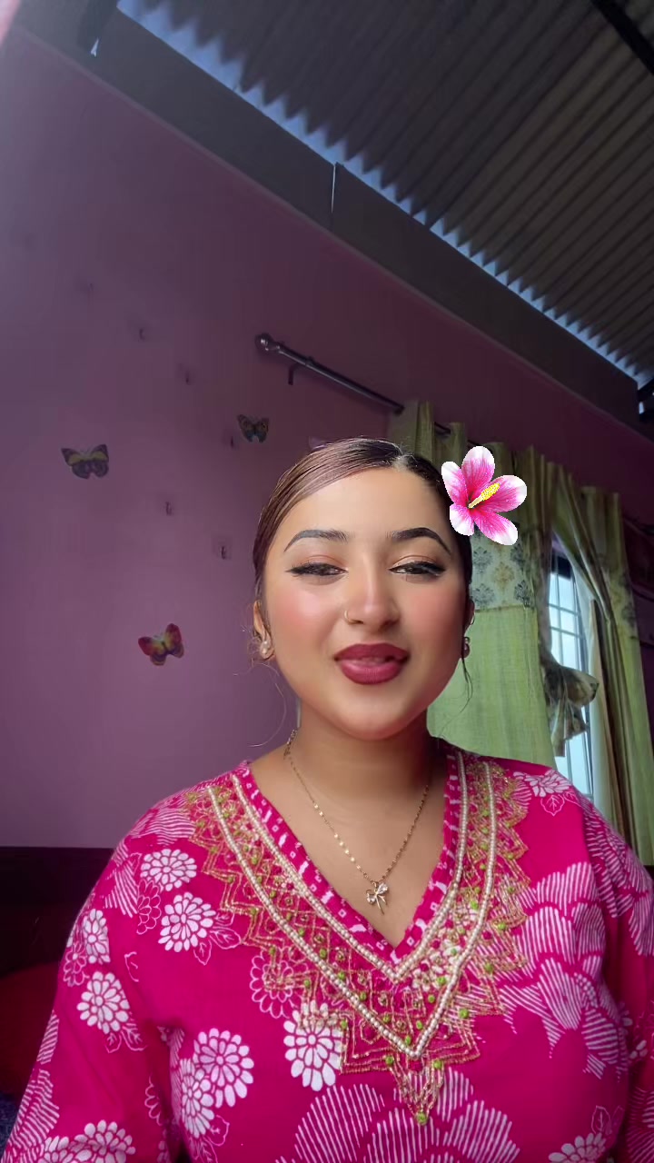 @🦋