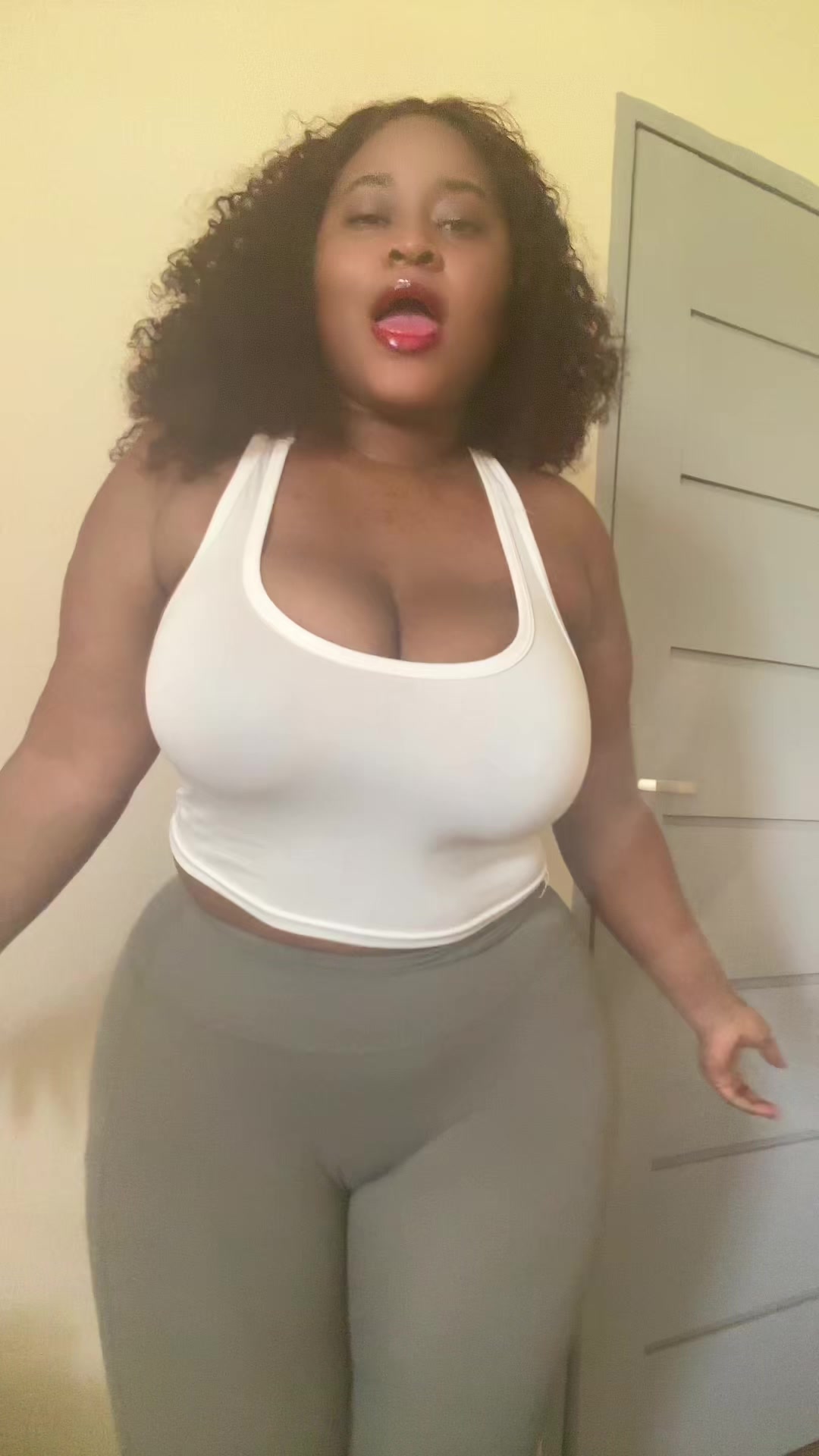 @Coconwarr