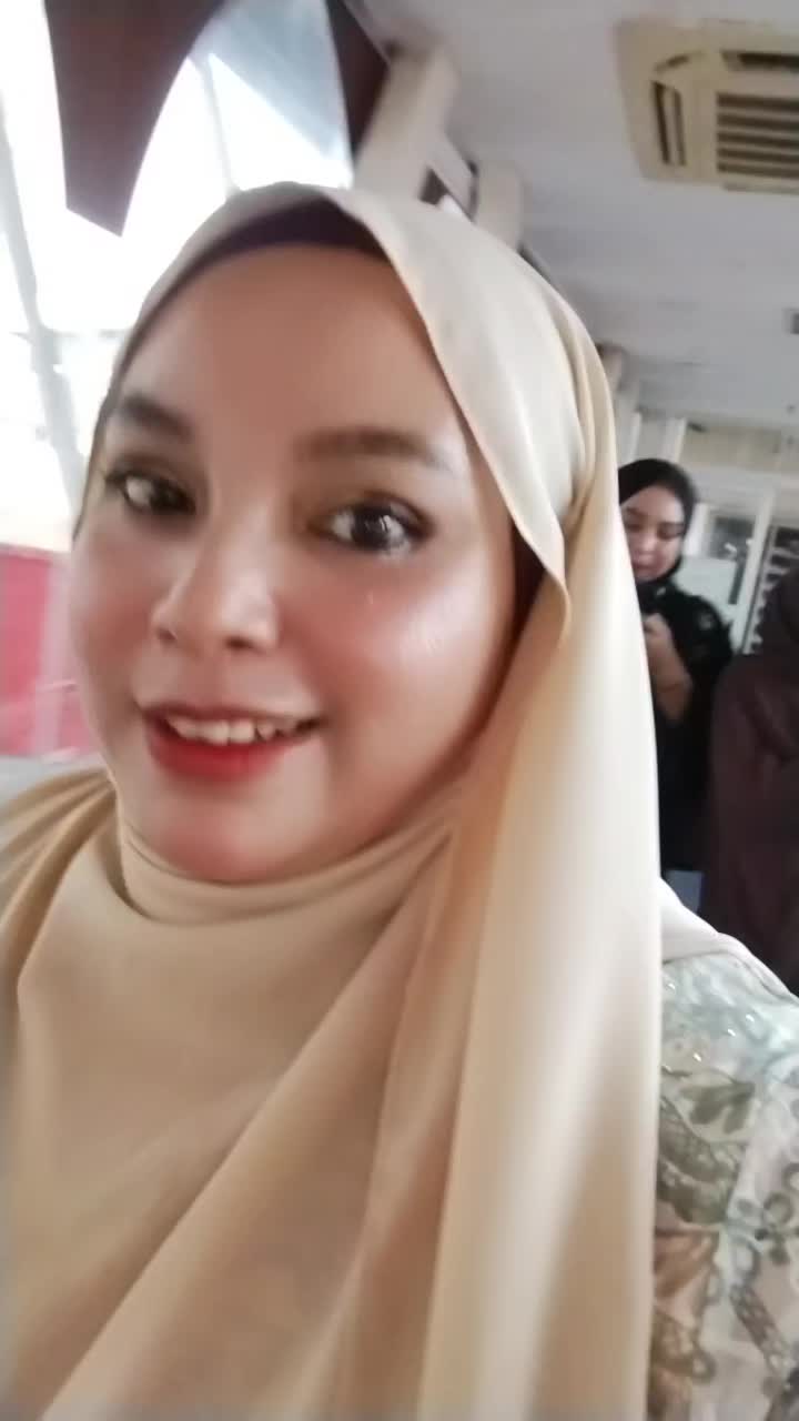 @£@iz