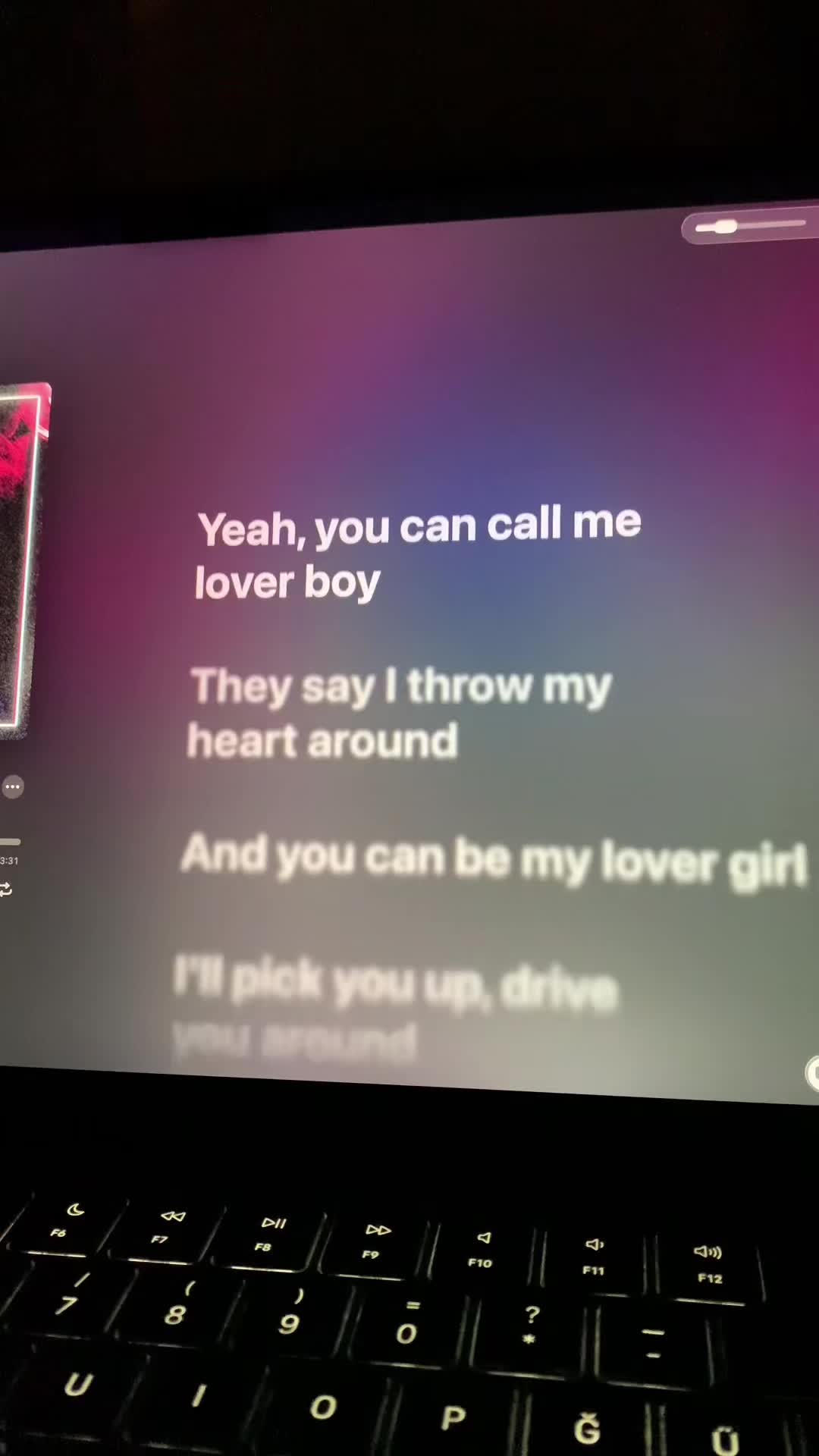 @lyricsfm