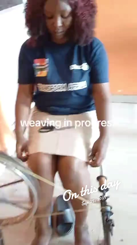 @asooke weaver/vendor in ibadan