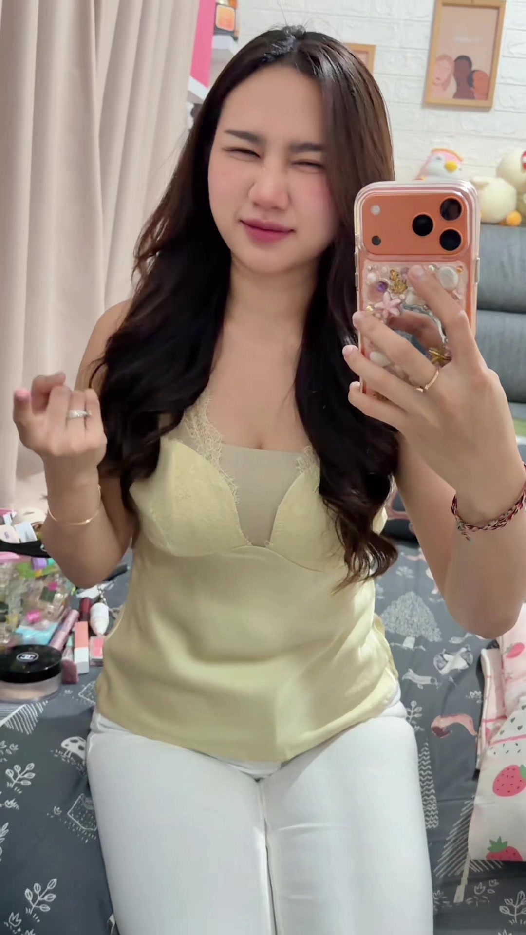 @apriapril