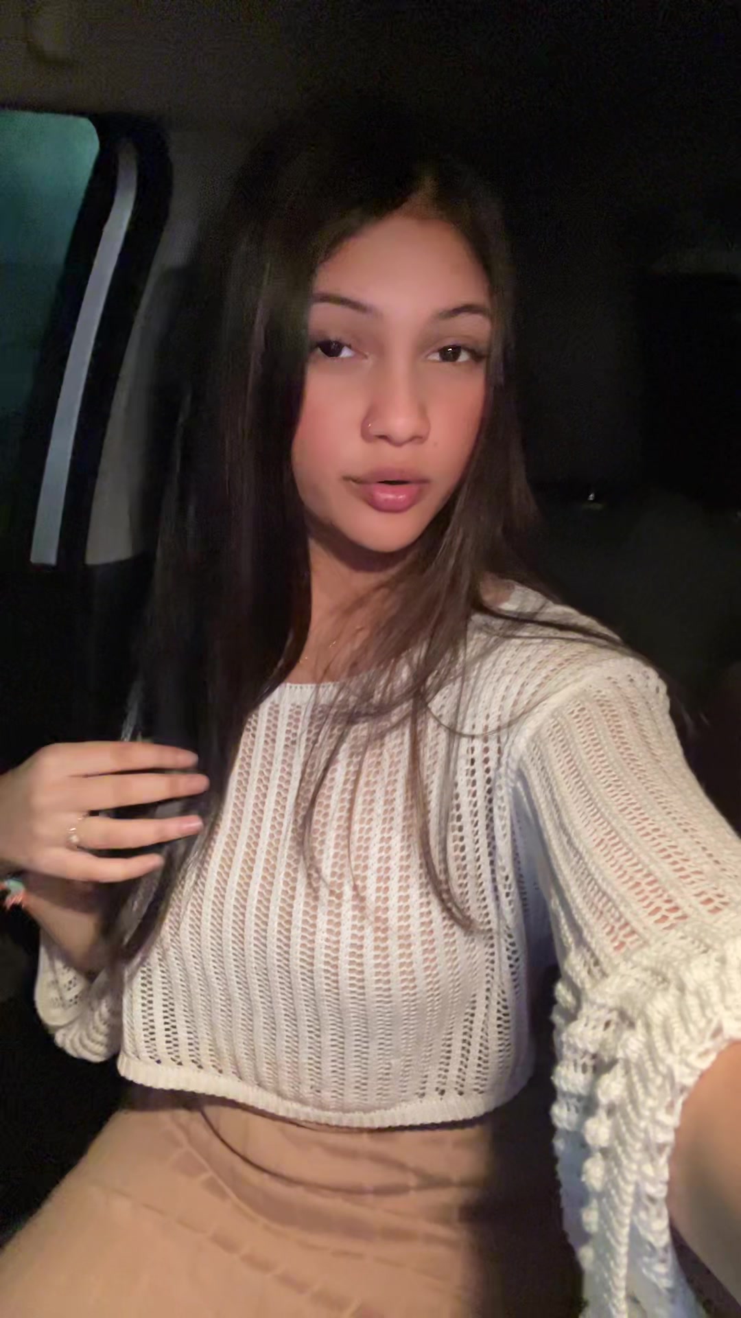 @𖣂