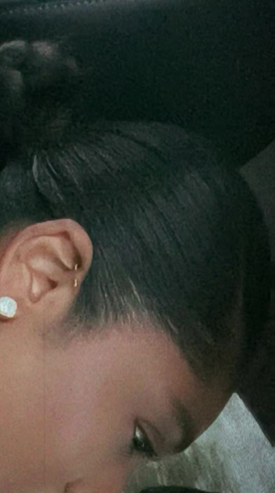 @Aphyriyie