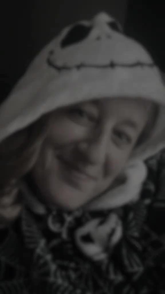 @🧡🤍🩷 just a lesbian🧡🤍🩷
