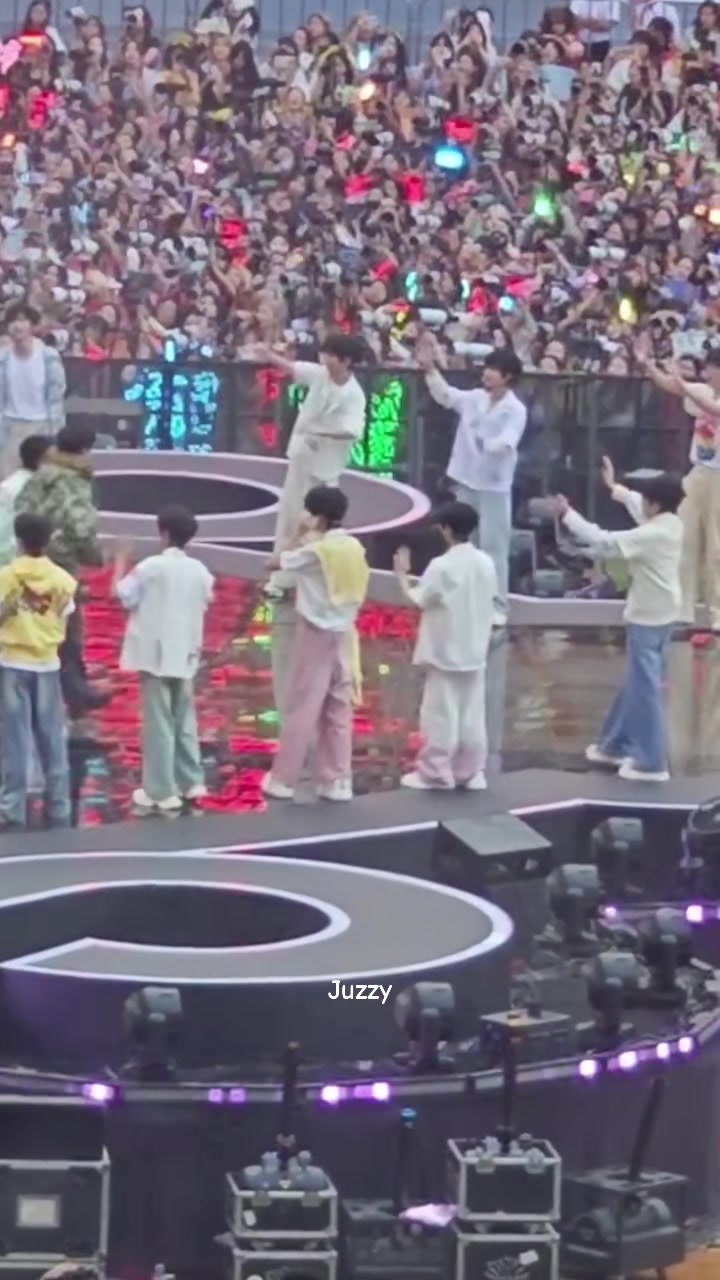 @TF家族-左奇函 ۶۟ৎ