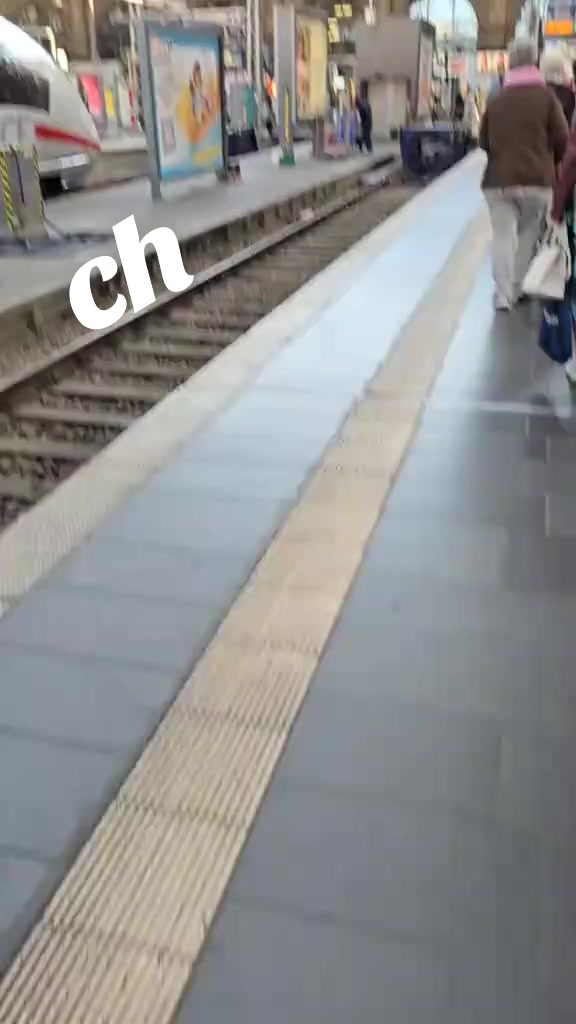@𝙃𝙄𝙍𝘼 𝘾𝙃🇵🇰🇩🇪