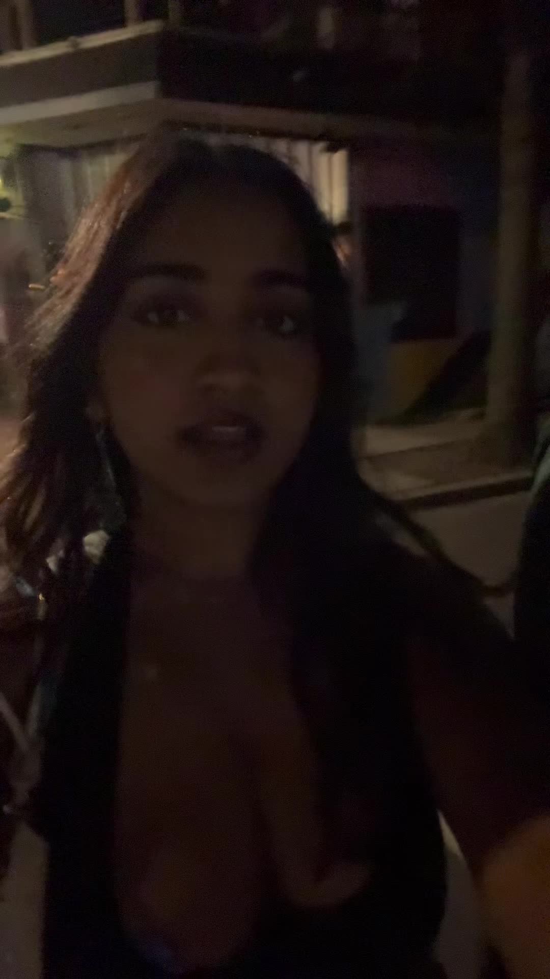 @anika