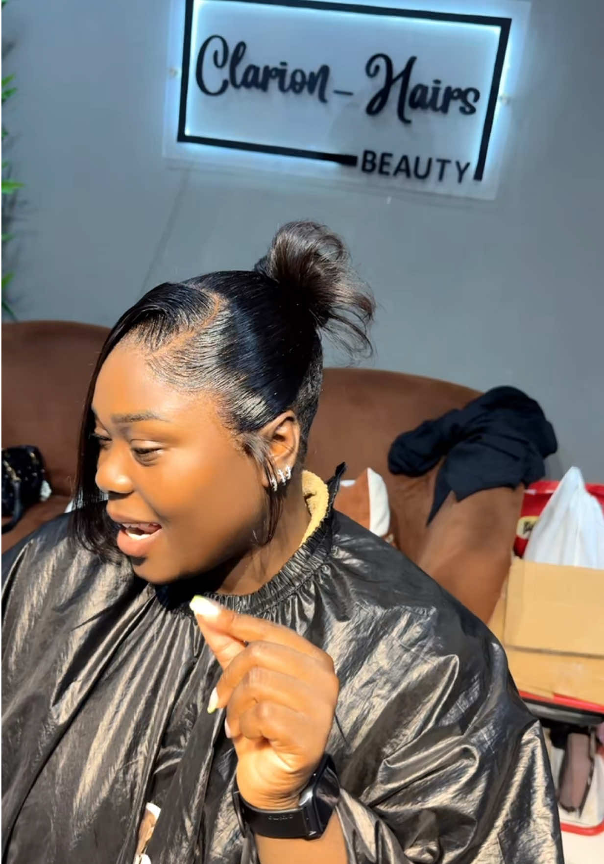 @Clarion_HAIRSTYLIST IN IBADAN