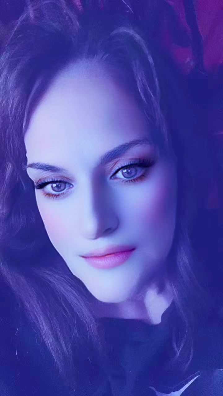 @💜💙🖤&hearts;️Kissingroses ❤️&zwj;🔥