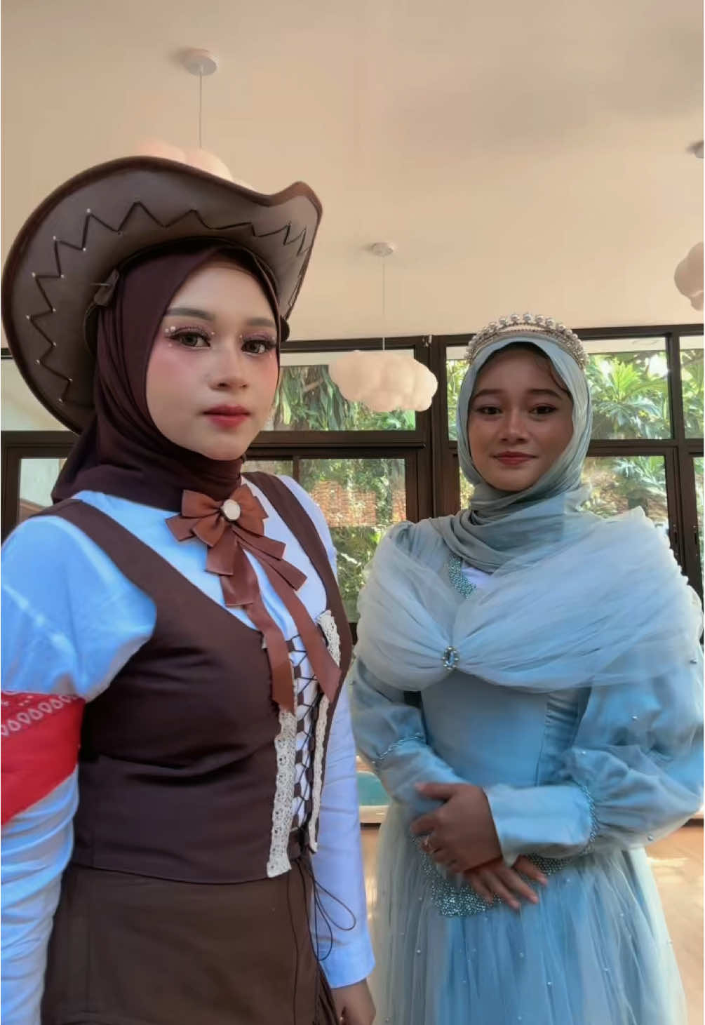 @Ara Tiara