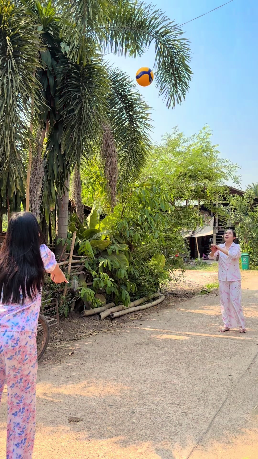 @เควิ้น ฉัตรสุดา